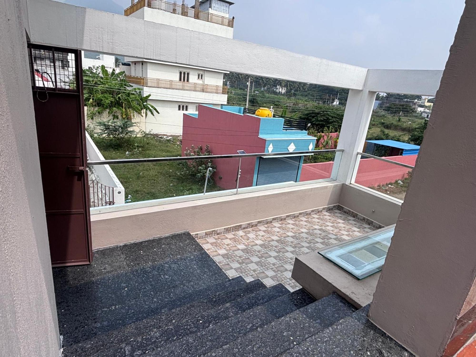 Jo'S Homestay Tiruvannāmalai Extérieur photo