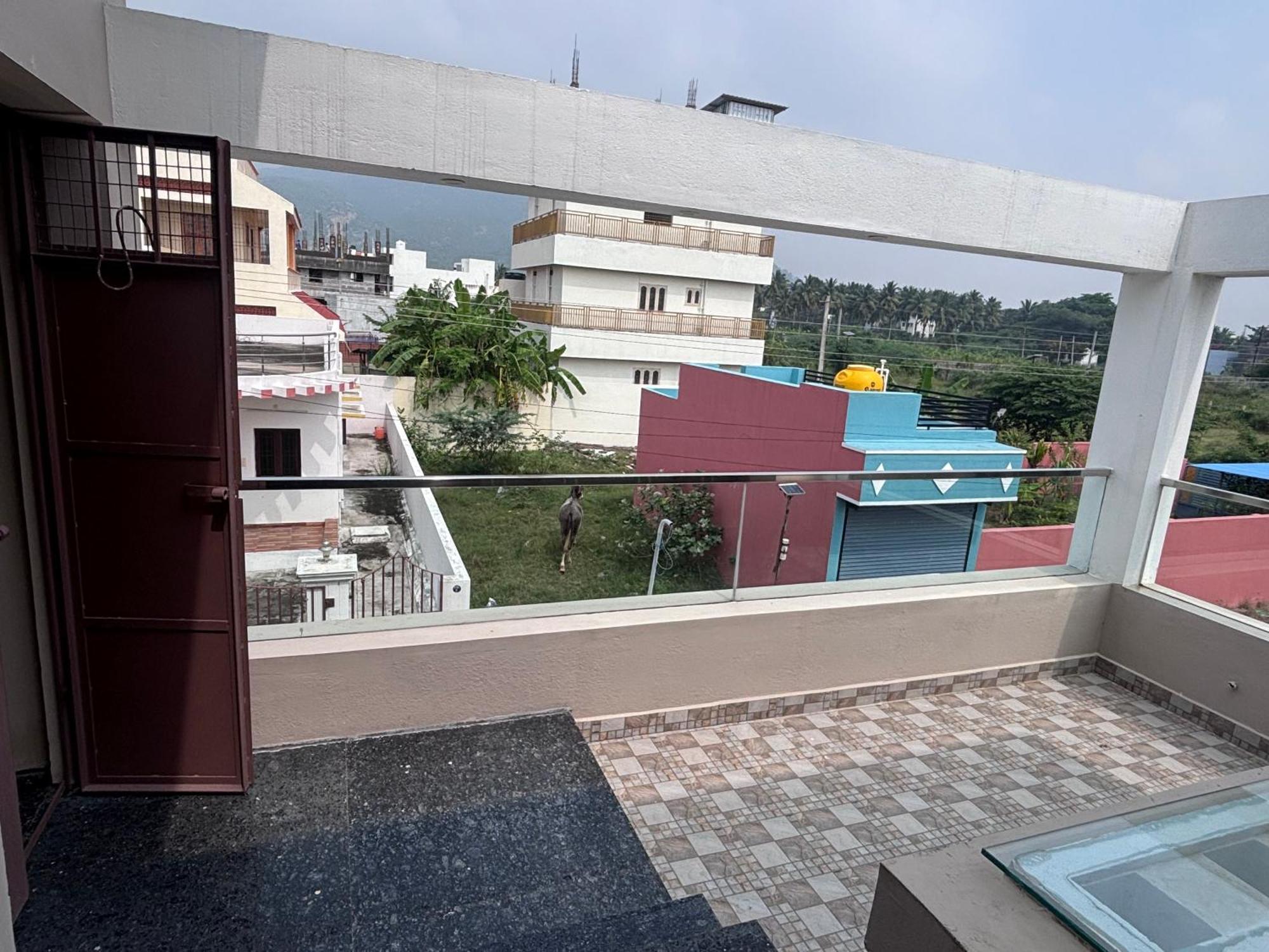 Jo'S Homestay Tiruvannāmalai Extérieur photo