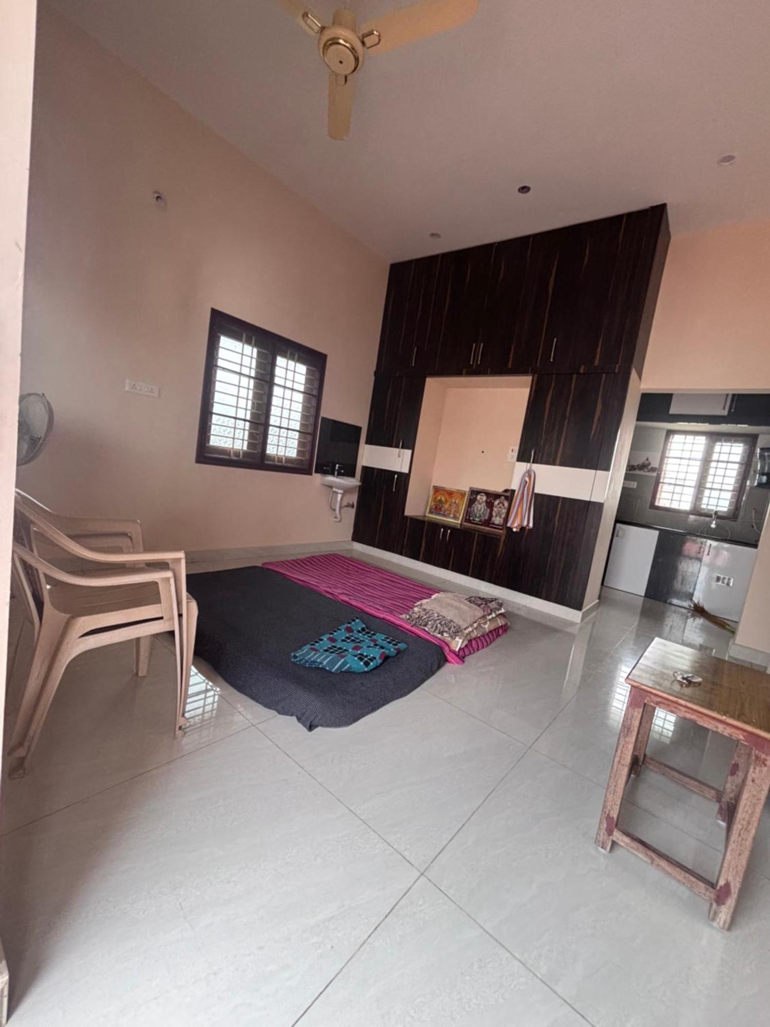 Jo'S Homestay Tiruvannāmalai Extérieur photo